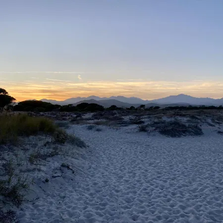 La Pavoncella Sul Mare * Tanaunella