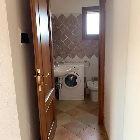 La Pavoncella Sul Mare Tanaunella