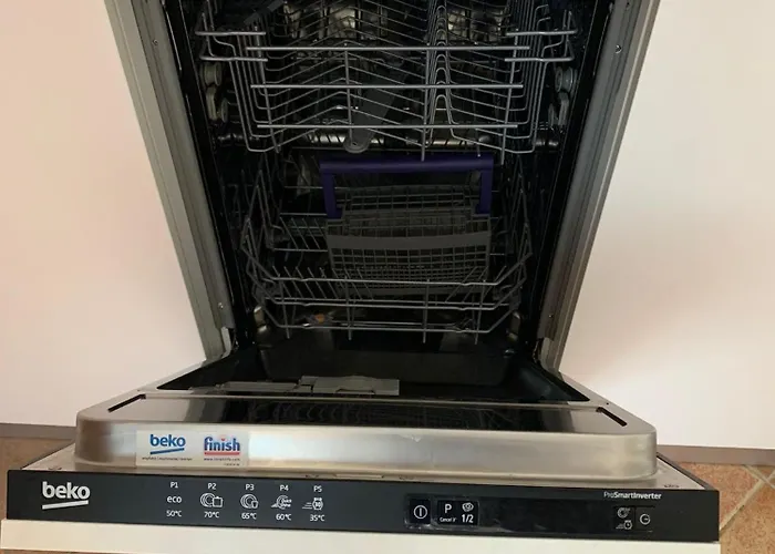 La Pavoncella Sul Mare *